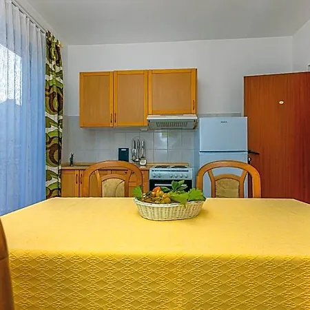 Vacattio 2 *