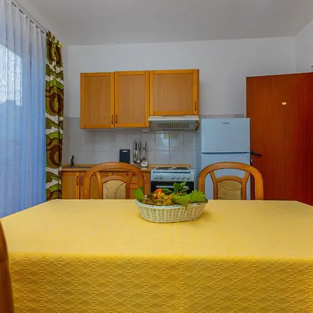 Vacattio 2 *