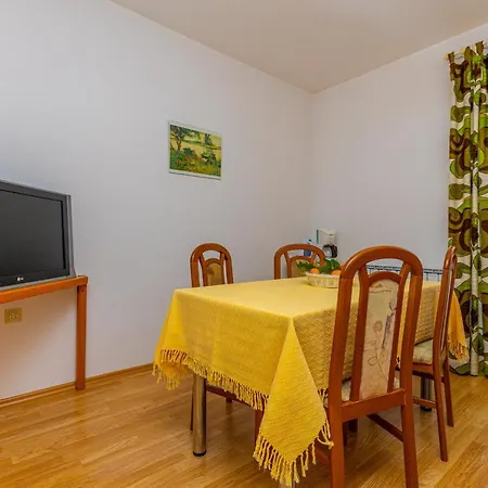 Apartment Vacattio 2 *